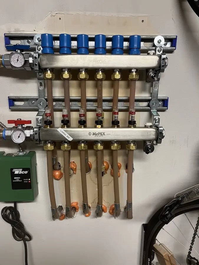 Plumber performing Sink Repair at a residential property in Parlier